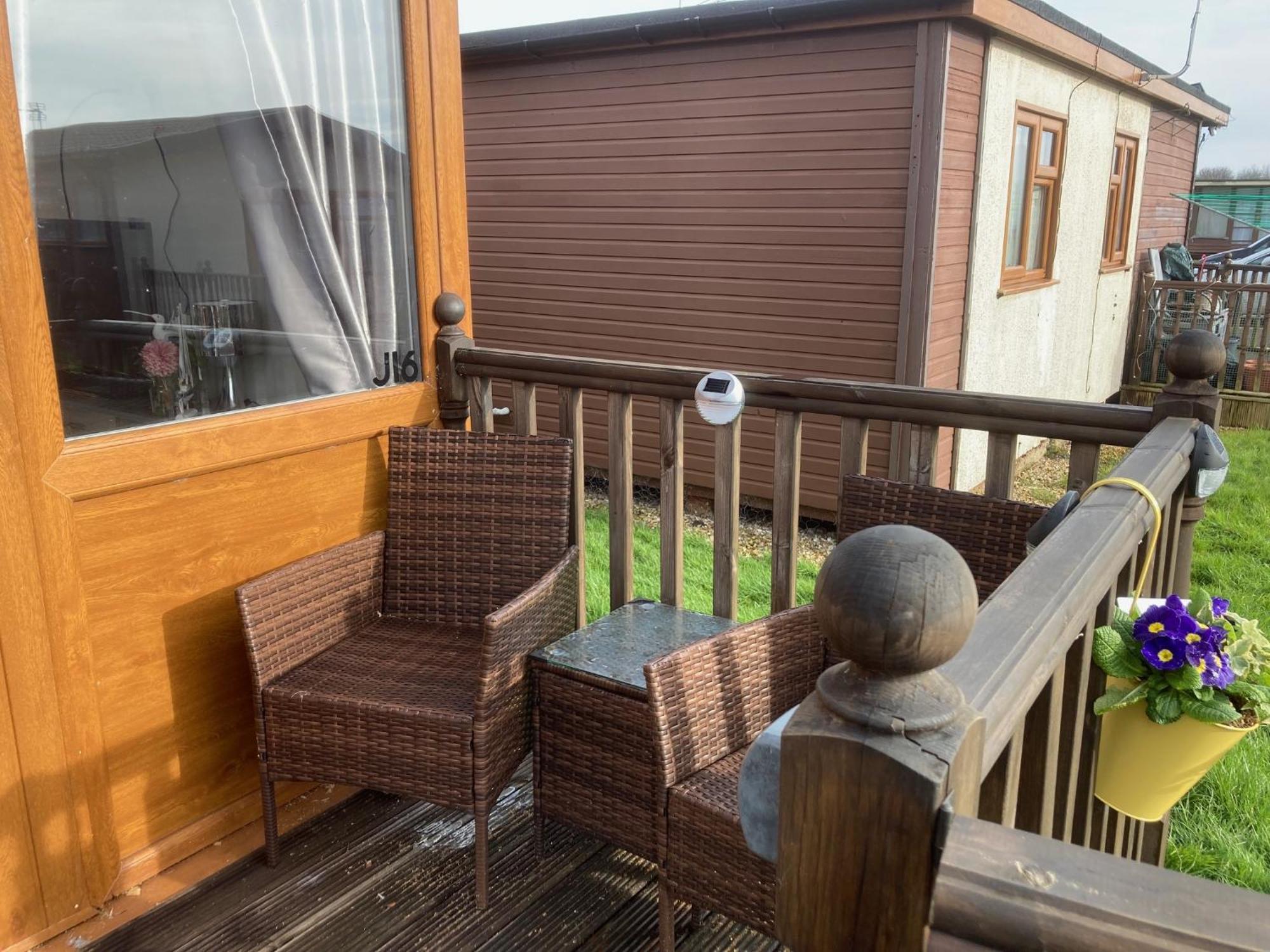 J16 Mablethorpe Pet Friendly Chalet Екстер'єр фото